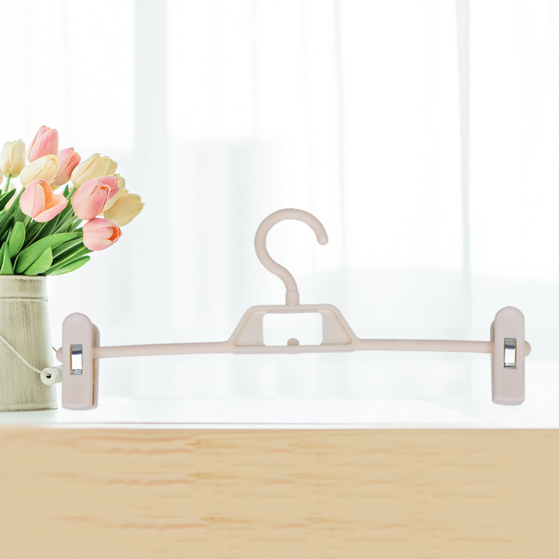 Easy to Use Anti-Slip Trouser Clip Hanger